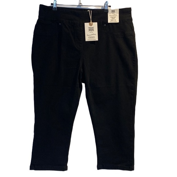 Rivers Denim - Rivers - “Plus Size” - Comfy Crop Black Pants - Size 18